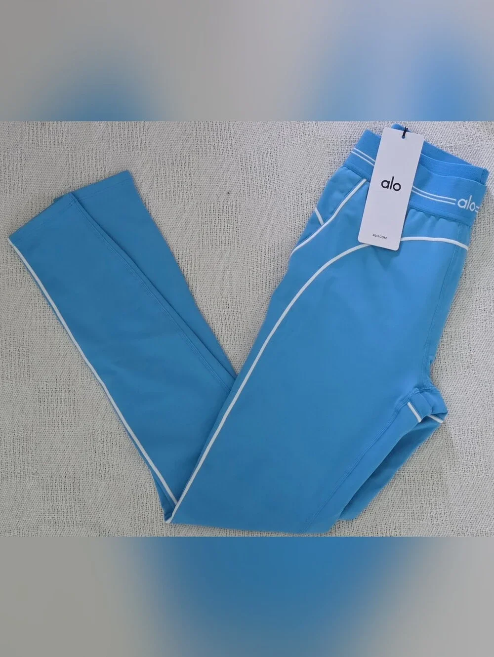 ALO Yoga Airbrush High Waist Heart Throb Legging
